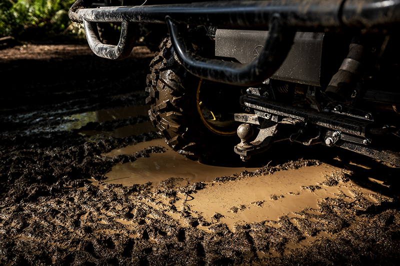 gator hitch in mud